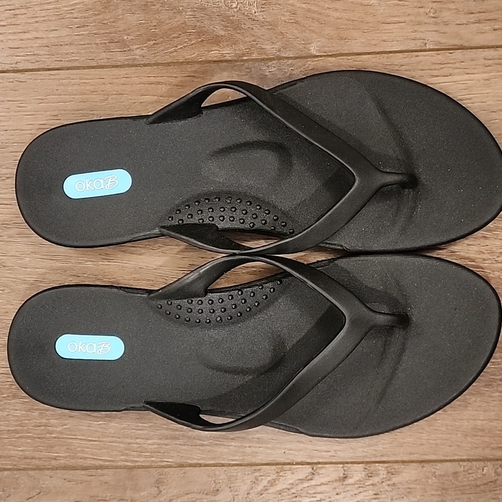 Oka-B Flip Flop Sandals Black Casual Vacation Size 9